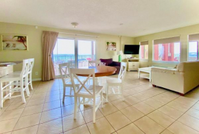 Casa Blanca Resort Gulf Front 111